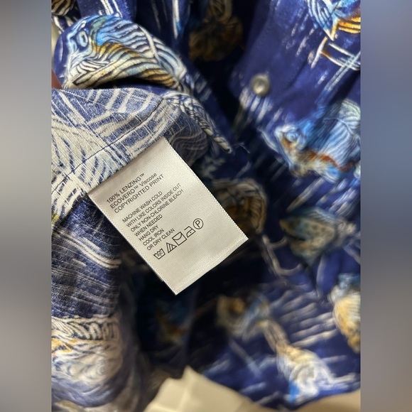 TOMMY BAHAMA Veracruz Cay Seaview Camp Fish Shirt Button Up - Picture 5 of 6